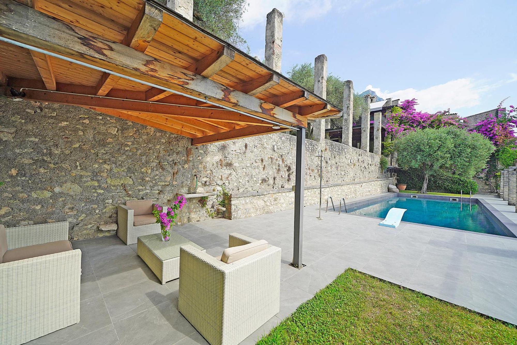 Villa Rachele: Stunning Luxury Villa In Centre Gargnano With Private Pool And Breathtaking Views Экстерьер фото