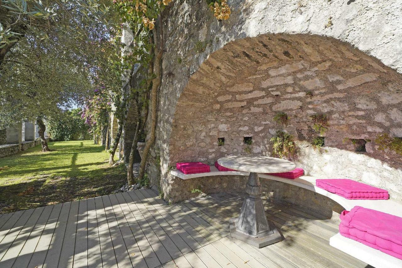 Villa Rachele: Stunning Luxury Villa In Centre Gargnano With Private Pool And Breathtaking Views Экстерьер фото